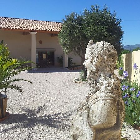 Bed and Breakfast Lamanderie En Provence Alleins Экстерьер фото