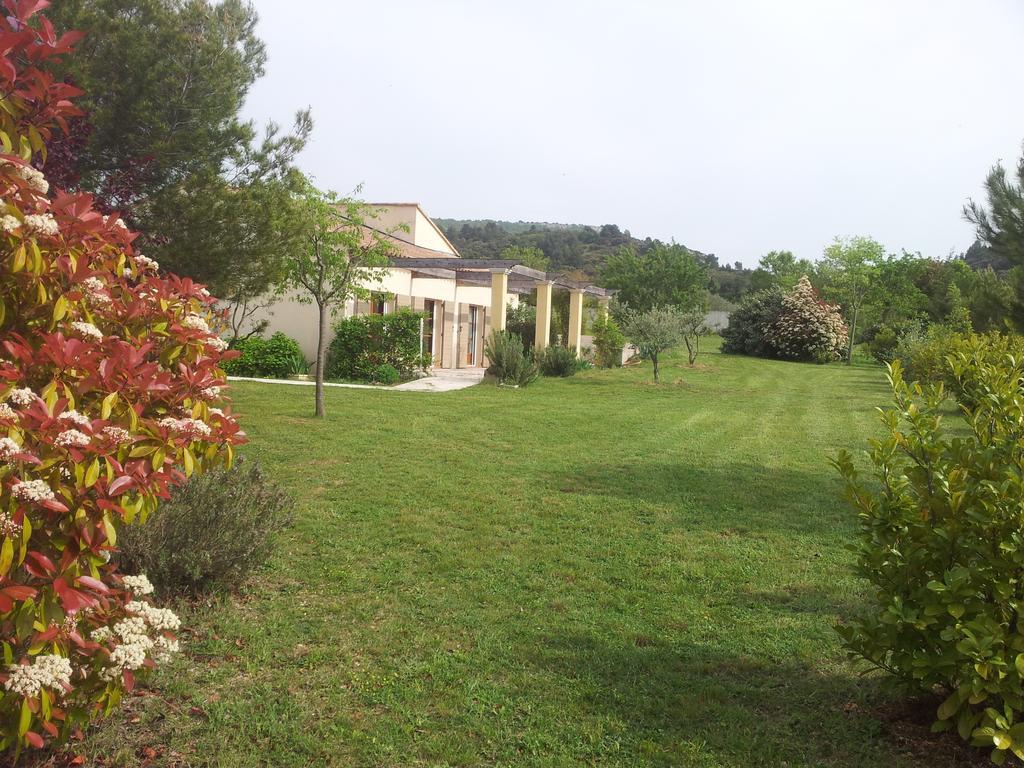 Bed and Breakfast Lamanderie En Provence Alleins Экстерьер фото