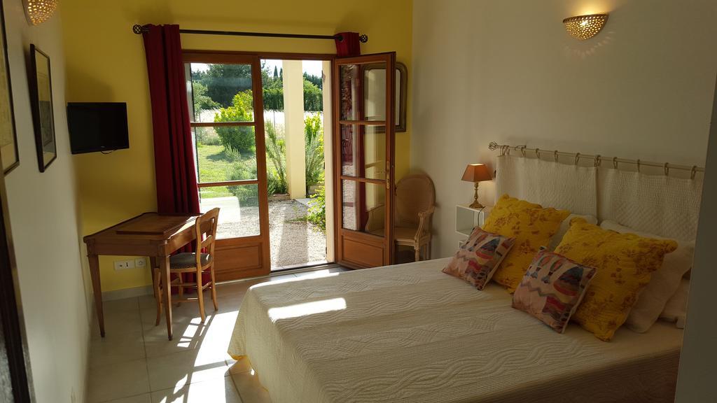 Bed and Breakfast Lamanderie En Provence Alleins Номер фото