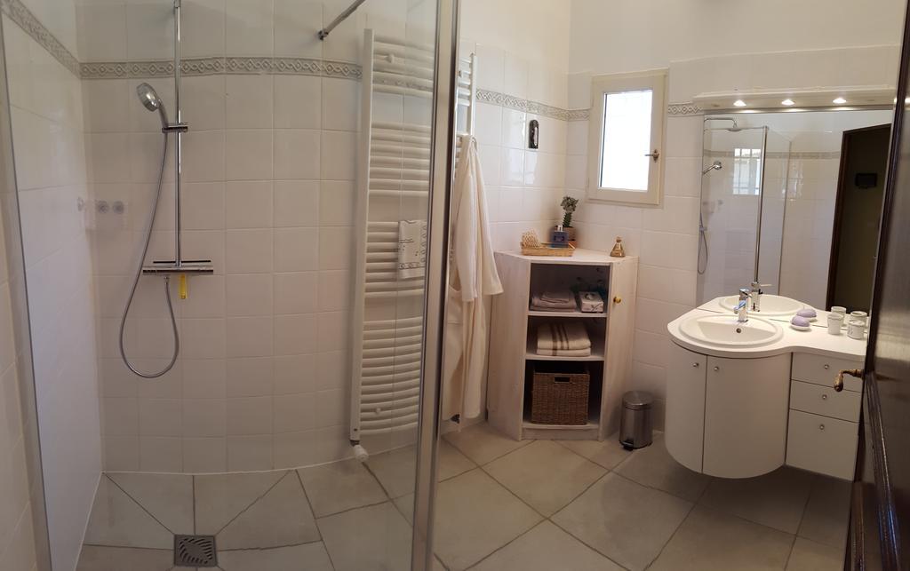 Bed and Breakfast Lamanderie En Provence Alleins Номер фото